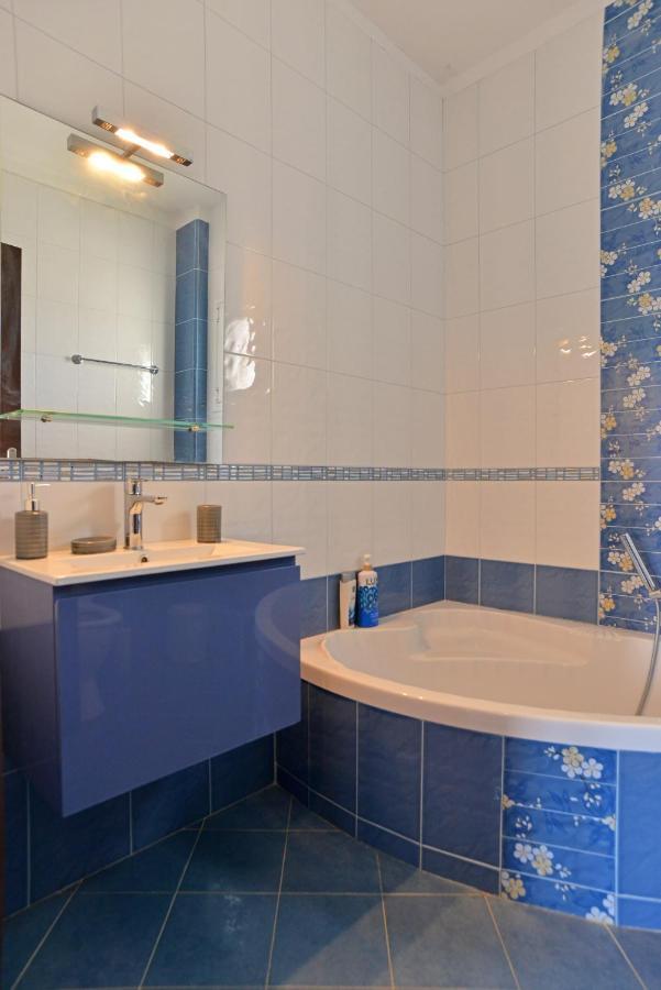Villa Konstantinos 6 Bedrooms Aegina Ngoại thất bức ảnh