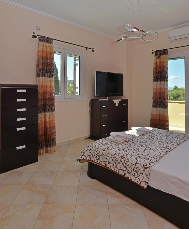 Villa Konstantinos 6 Bedrooms Aegina Ngoại thất bức ảnh